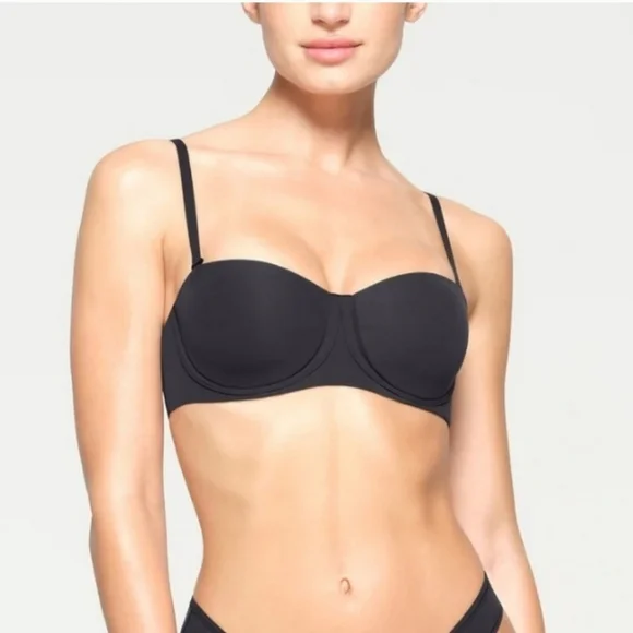 SKIMS FITS EVERYBODY Strapless Bra Onyx Black 42D NWT - Picture 2 of 6